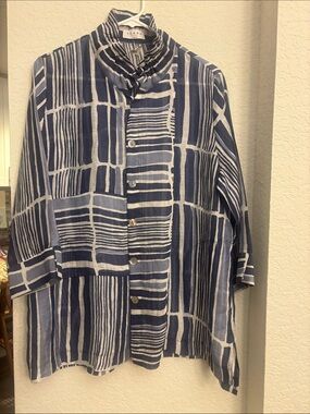Terra & Sky Navy and White Patterned Button-Front Jacket
